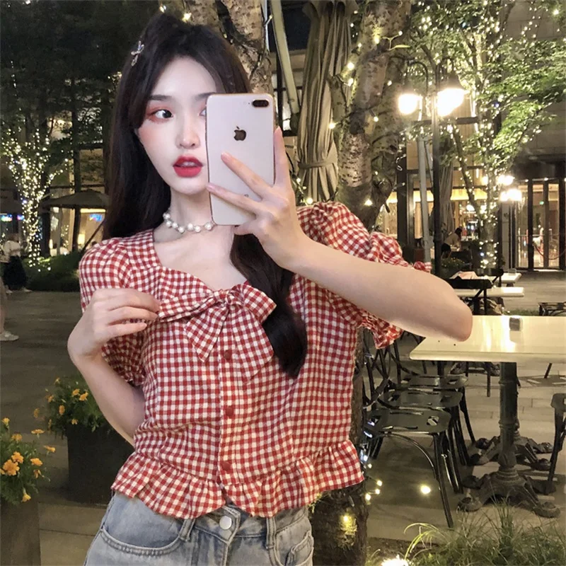 Korean New Summer Preppy Style Women Blouse Shirt Vintage Square Collar Bow Sweet Puff Sleeve Ruffles Student Red Plaid Shirt
Korean New Summer Preppy Style Women Blouse Shirt Vintage Square Collar Bow Sweet Puff Sleeve Ruffles Student Red Plaid Shirt