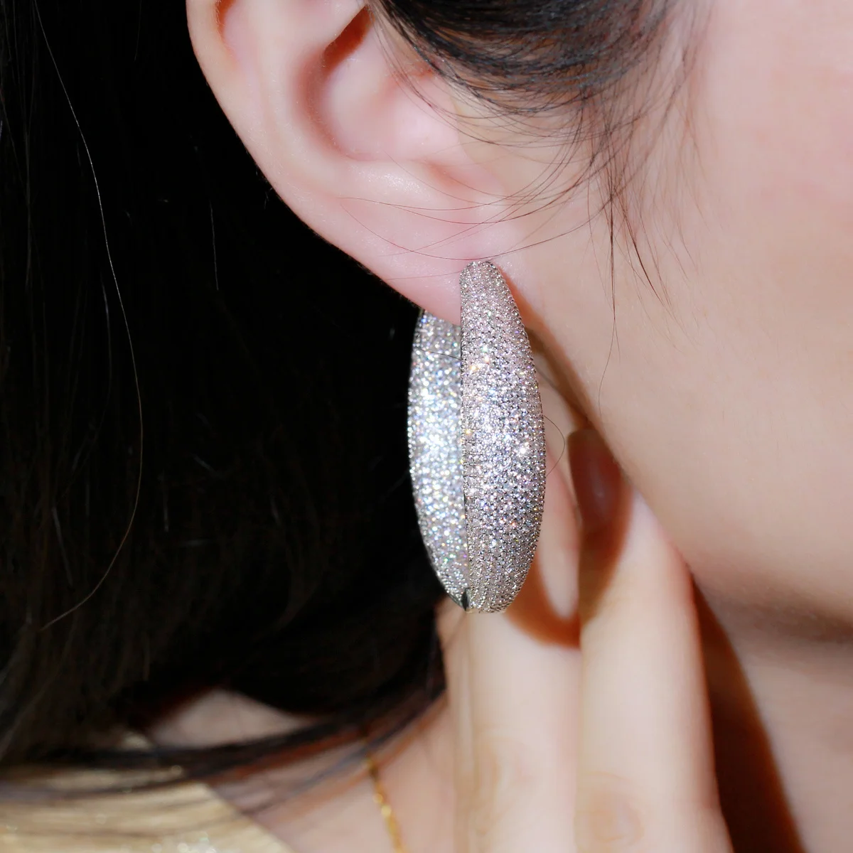 Cubic Zirconia Round Big Statement Hoop Earrings Silver Color Luxury Women Wedding Bridal Jewelry CZ809
Cubic Zirconia Round Big Statement Hoop Earrings Silver Color Luxury Women Wedding Bridal Jewelry CZ809
