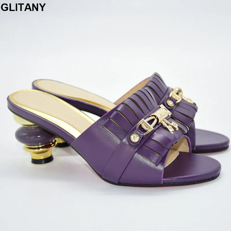 Latest Design African Women Wedding Shoes Decorated with Rhinestone Italian In Women High Quality African Wedding Shoe Plus Size
Latest Design African Women Wedding Shoes Decorated with Rhinestone Italian In Women High Quality African Wedding Shoe Plus Size
