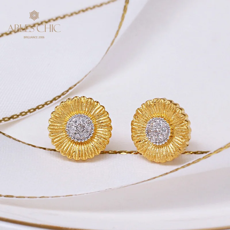 Real Gold Plated Two Tone Daisy CZ Earrings 925 Sterling Silver Iconic Flower Women Stud Earring Renaissance Jewelry C11E4S25260
Real Gold Plated Two Tone Daisy CZ Earrings 925 Sterling Silver Iconic Flower Women Stud Earring Renaissance Jewelry C11E4S25260