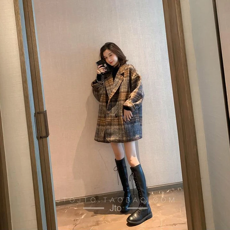 Long Section Ladies Coat Leisure Loose Warm Jackets Winter Harajuku Woolen Plaid Jacket Female Korean Version of The School
Long Section Ladies Coat Leisure Loose Warm Jackets Winter Harajuku Woolen Plaid Jacket Female Korean Version of The School