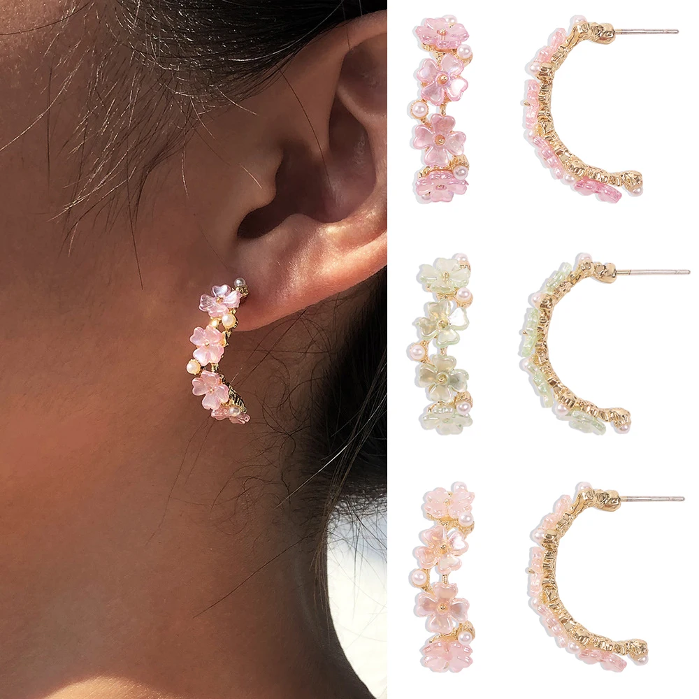 Kpop Half Circle Hoop Earrings for Women Boho Imitation Pearl Resin Flower Earrings Fashion Gold Color Alloy Earrings Jewelry
Kpop Half Circle Hoop Earrings for Women Boho Imitation Pearl Resin Flower Earrings Fashion Gold Color Alloy Earrings Jewelry