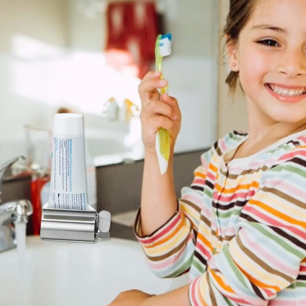 Toothpaste Tube Squeezer Toothpaste Roller Stainless Steel Labor Saving Toothpaste Tube Wringer Bathroom brushing supplies
Toothpaste Tube Squeezer Toothpaste Roller Stainless Steel Labor Saving Toothpaste Tube Wringer Bathroom brushing supplies