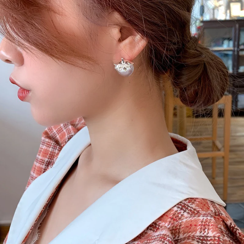 Koren New Fashion Cute Transparent Resin Fruit Strawberry Shape Stud Earrings For Women Girl Lovely Statement Ear Jewelry Gifts
Koren New Fashion Cute Transparent Resin Fruit Strawberry Shape Stud Earrings For Women Girl Lovely Statement Ear Jewelry Gifts