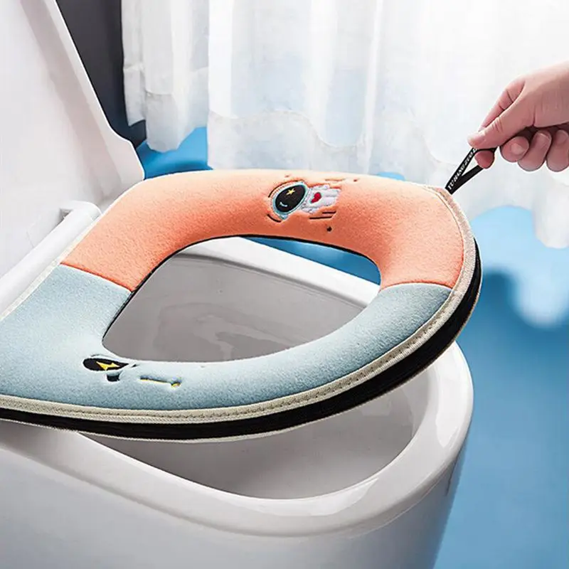 Toilet Seat Cover with Zipper Washable Standard Toilet Lid Cover with Handle Soft Thicken Warm Cover Pad Cushion Universal
Toilet Seat Cover with Zipper Washable Standard Toilet Lid Cover with Handle Soft Thicken Warm Cover Pad Cushion Universal