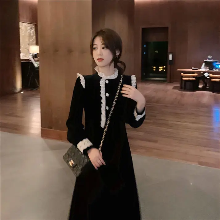 New winter French velvet dress in female temperament accept waist show thin long by Audrey Hepburn in the wind the little black
New winter French velvet dress in female temperament accept waist show thin long by Audrey Hepburn in the wind the little black