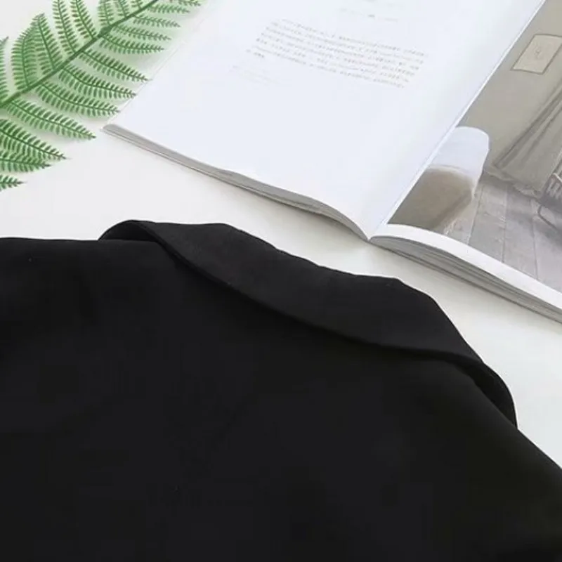 Plus Size 4XL Autumn Fashion 2021 Striped Sleeve Vintage Blazers Women Elegant Double Breasted Office Lady Black Suit Jacket
Plus Size 4XL Autumn Fashion 2021 Striped Sleeve Vintage Blazers Women Elegant Double Breasted Office Lady Black Suit Jacket