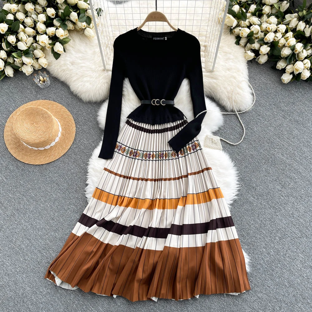 B583 Autumn Women New Fashion Round Neck Long-sleeved Knitting Stitching Pleated Ink Painting Dress Casual Clothes Vestidos
B583 Autumn Women New Fashion Round Neck Long-sleeved Knitting Stitching Pleated Ink Painting Dress Casual Clothes Vestidos