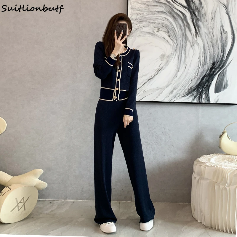 Женский трикотажный комплект из 2 предметов, облегающий короткий кардиган с золотыми пуговицами и брюки с широкими штанинами, элегантный ви... 
Женский трикотажный комплект из 2 предметов, облегающий короткий кардиган с золотыми пуговицами и брюки с широкими штанинами, элегантный ви...