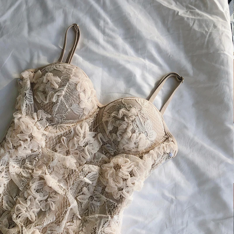 Lace Mesh Floral Embroidery Japan Style Bodysuits Women Jumpsuits Rompers Bandage Sexy Backless Swimwear Summer Beach Bodysuits
Lace Mesh Floral Embroidery Japan Style Bodysuits Women Jumpsuits Rompers Bandage Sexy Backless Swimwear Summer Beach Bodysuits