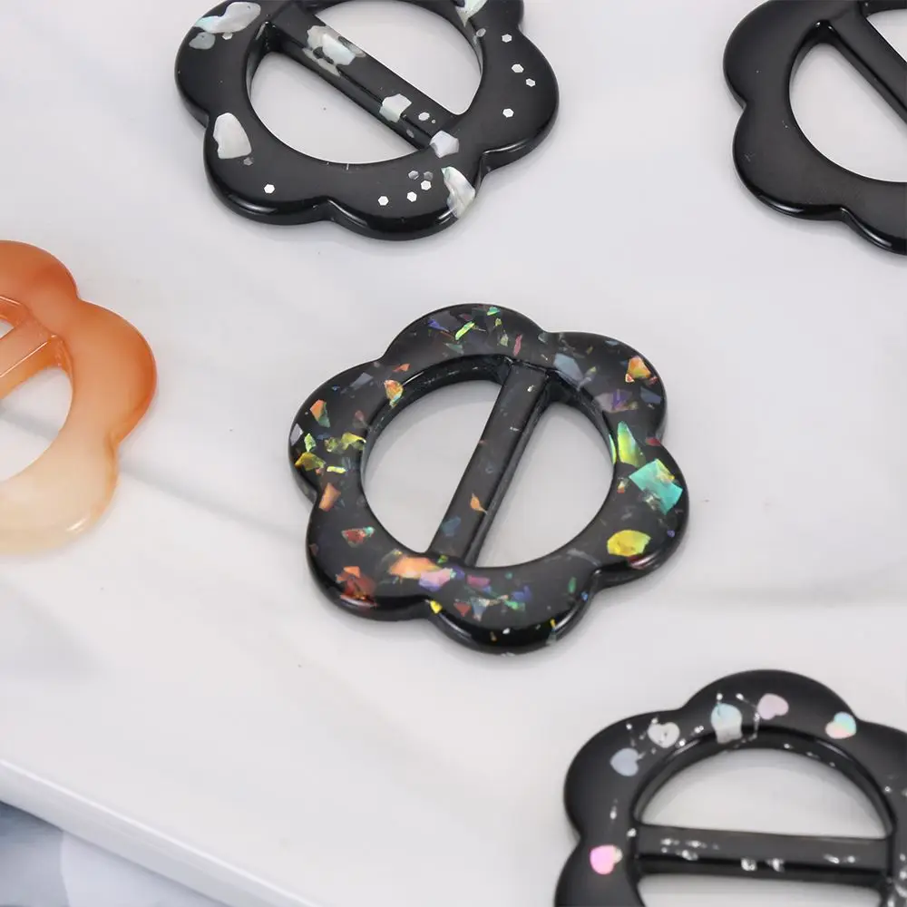 1pcs Flower Resin Belt Buckle Scarf Buckles Ribbon Buckles Women's Elegant Tee Shirt Clips Crafts Garment Accessories DIY
1pcs Flower Resin Belt Buckle Scarf Buckles Ribbon Buckles Women's Elegant Tee Shirt Clips Crafts Garment Accessories DIY