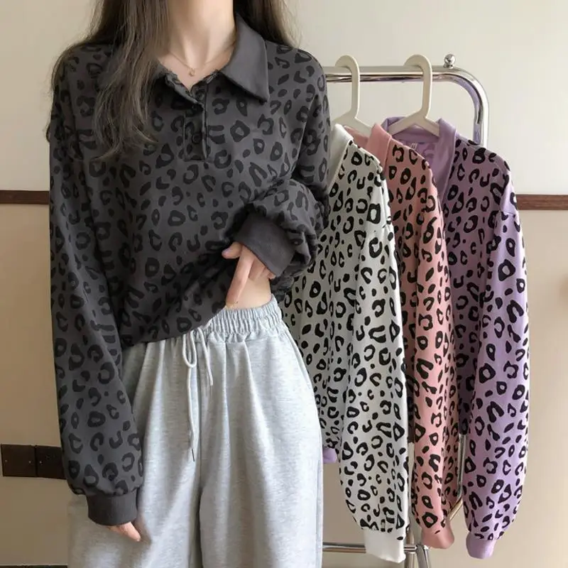 Leopard Sweatshirt Women Vintage T-shirt Turn Down Collar Long Sleeve Korean Crop Tops Loose Casual Fashion New Female Clothes
Leopard Sweatshirt Women Vintage T-shirt Turn Down Collar Long Sleeve Korean Crop Tops Loose Casual Fashion New Female Clothes