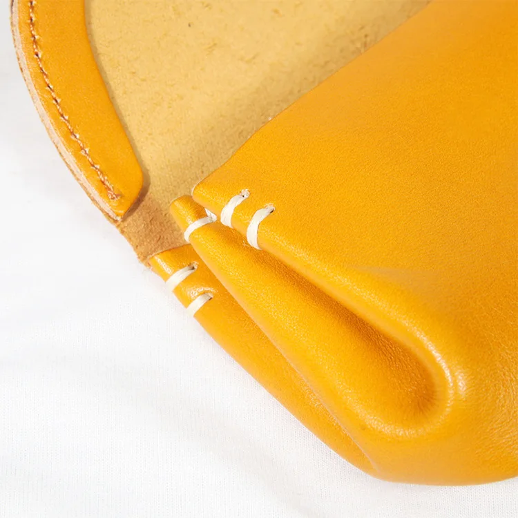 Cowhide genuine leather woman purse hollow lace classic retro small wallet female short leather mini coin purse
Cowhide genuine leather woman purse hollow lace classic retro small wallet female short leather mini coin purse