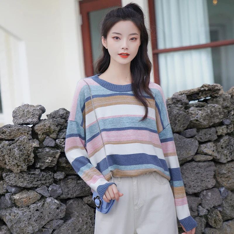 Chic Khaki Autumn and Winter 2020 New Contrast Color Inner Sweater Women's Korean-Style Striped Sweater Loose Bottoming Top
Chic Khaki Autumn and Winter 2020 New Contrast Color Inner Sweater Women's Korean-Style Striped Sweater Loose Bottoming Top