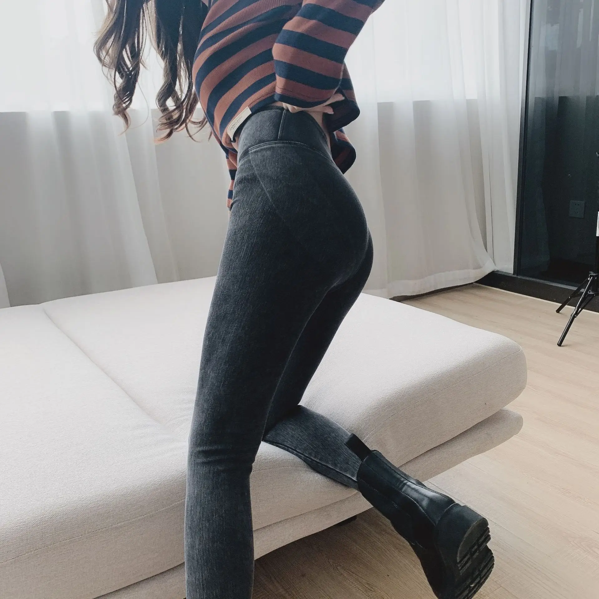 Women Skinny Jeans solid Color High waist Stretch Denim Jean Pencil Pants Casual streetwear long pants
Women Skinny Jeans solid Color High waist Stretch Denim Jean Pencil Pants Casual streetwear long pants