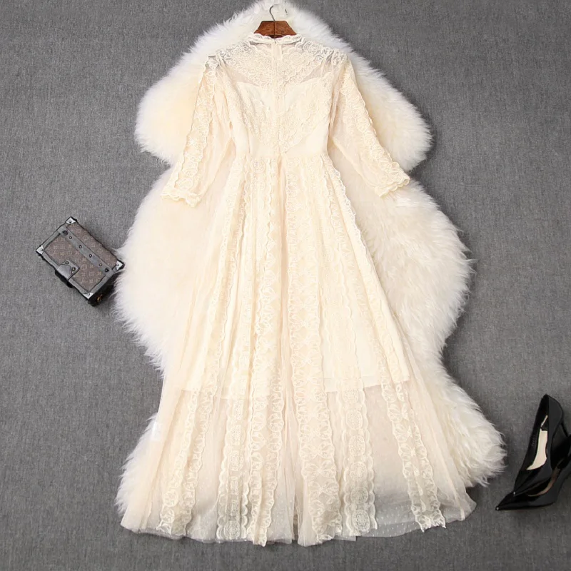 2021 new Spring Superior quality Women Embroidery with gauze dress Celebrities sexy Lace Party Dress Summer Vintage long dresses
2021 new Spring Superior quality Women Embroidery with gauze dress Celebrities sexy Lace Party Dress Summer Vintage long dresses