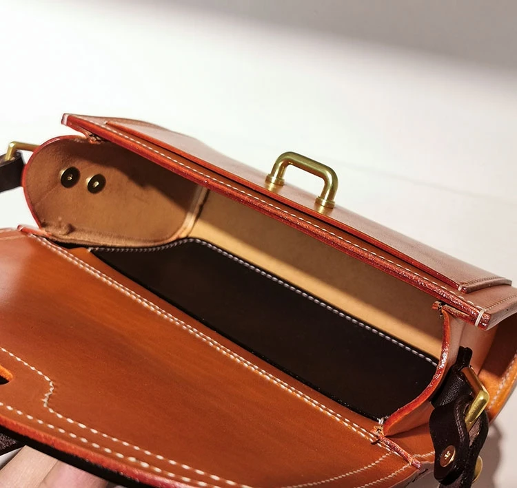 2021 New Cylinder Single Shoulder Bags Italian Leather Ladies Packet Women Messenger/Handbag
2021 New Cylinder Single Shoulder Bags Italian Leather Ladies Packet Women Messenger/Handbag