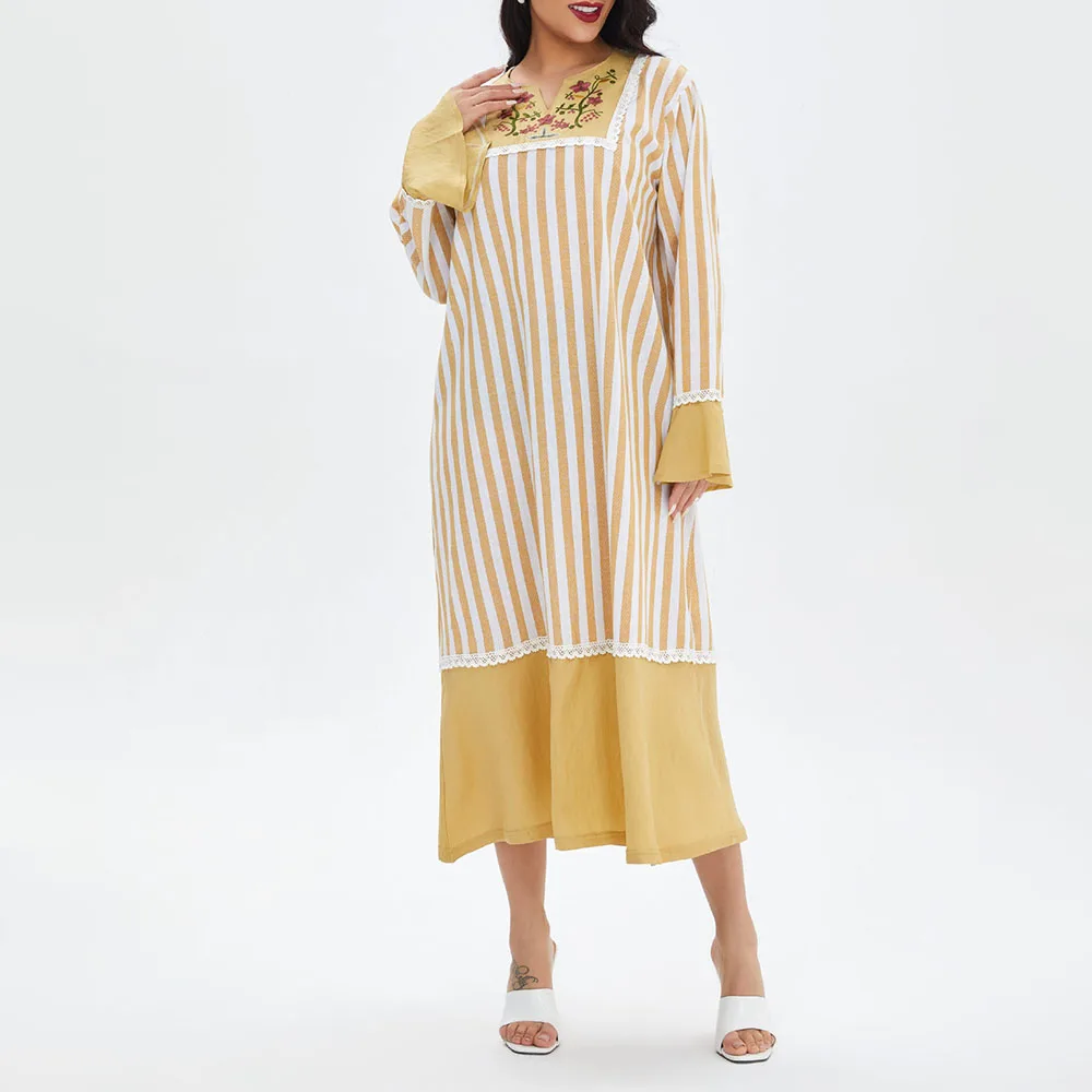 Women's Dress Muslim 2021 Spring Summer Fashion Casual Loose Oversize Indie Stripe Embroidery V-neck Flared Sleeves
Women's Dress Muslim 2021 Spring Summer Fashion Casual Loose Oversize Indie Stripe Embroidery V-neck Flared Sleeves