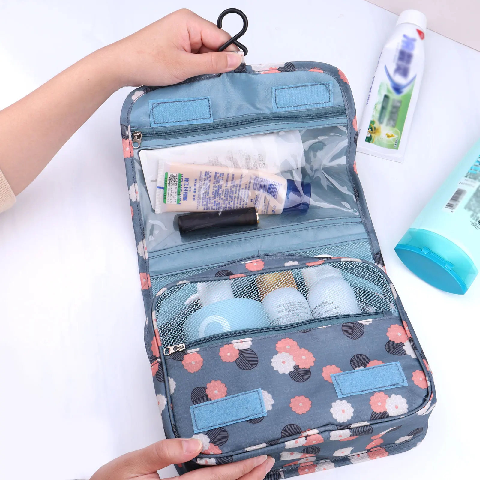 Women Portable Travel Wash Bag Waterproof Makeup Storage Pouch Large Capacity Cosmetic Organizer Beauty Case Makeup Storage
Women Portable Travel Wash Bag Waterproof Makeup Storage Pouch Large Capacity Cosmetic Organizer Beauty Case Makeup Storage