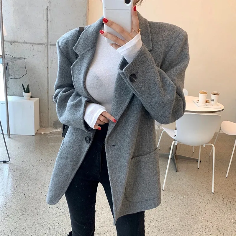 New 2021 Autumn Winter Women's Blazers Pockets Jackets Fashionable Vintage Oversize Wild Office Lady Tops
New 2021 Autumn Winter Women's Blazers Pockets Jackets Fashionable Vintage Oversize Wild Office Lady Tops