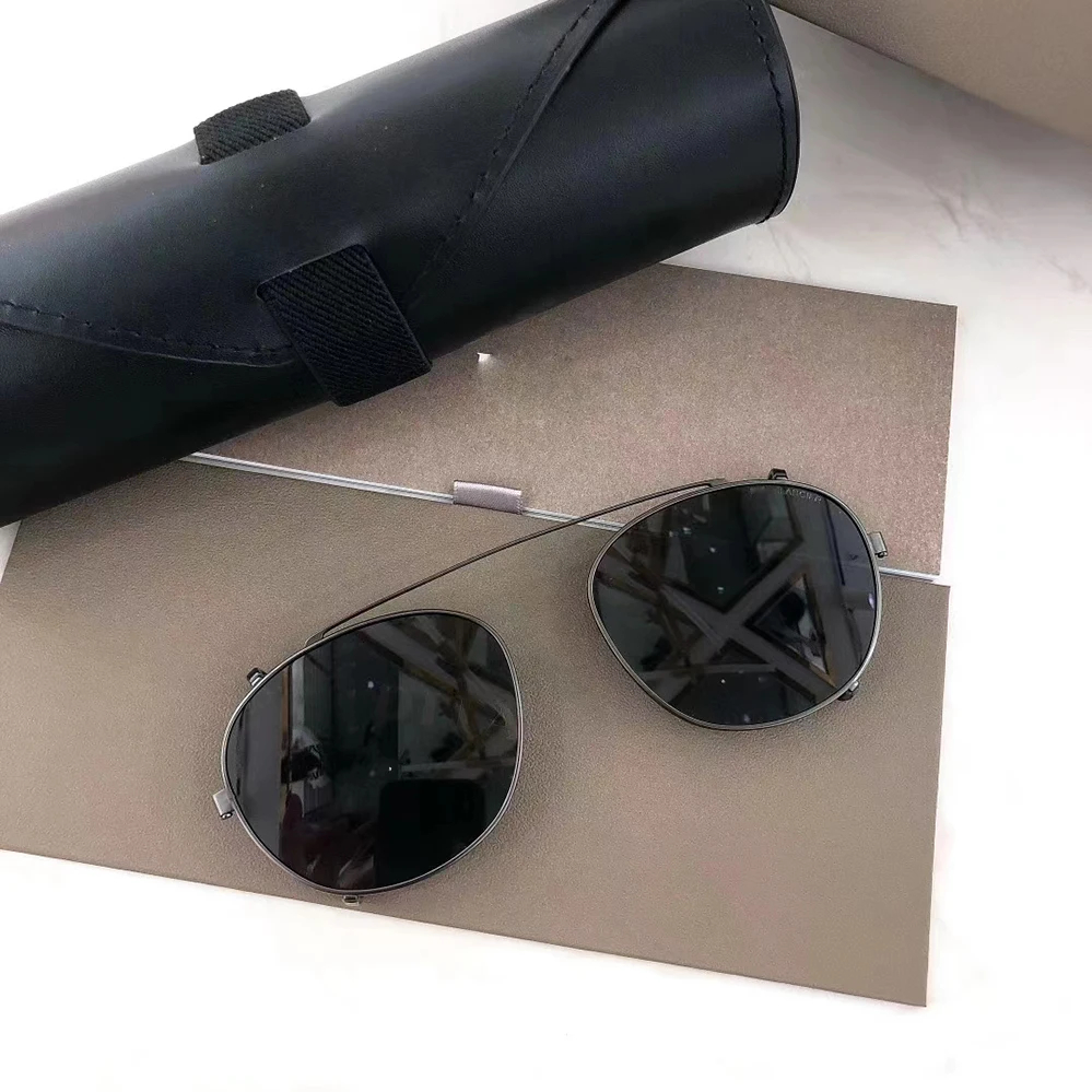 Round Oval Titanium Sunglasses Men Luxury Designer Quality Sun glasses Shenzhen Frames with Clip on Polarized Lens
Round Oval Titanium Sunglasses Men Luxury Designer Quality Sun glasses Shenzhen Frames with Clip on Polarized Lens