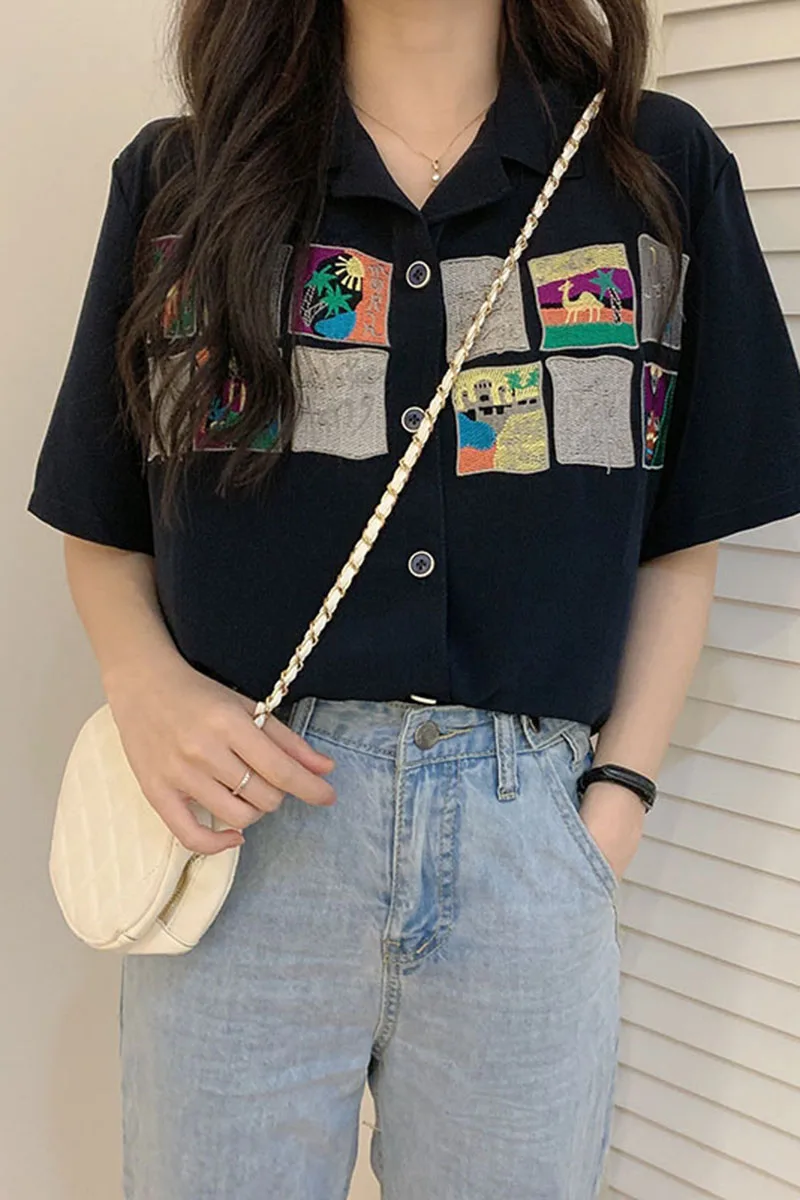 Short sleeve shirt women's summer 2021 new loose Korean polo collar design sense niche shirt
Short sleeve shirt women's summer 2021 new loose Korean polo collar design sense niche shirt