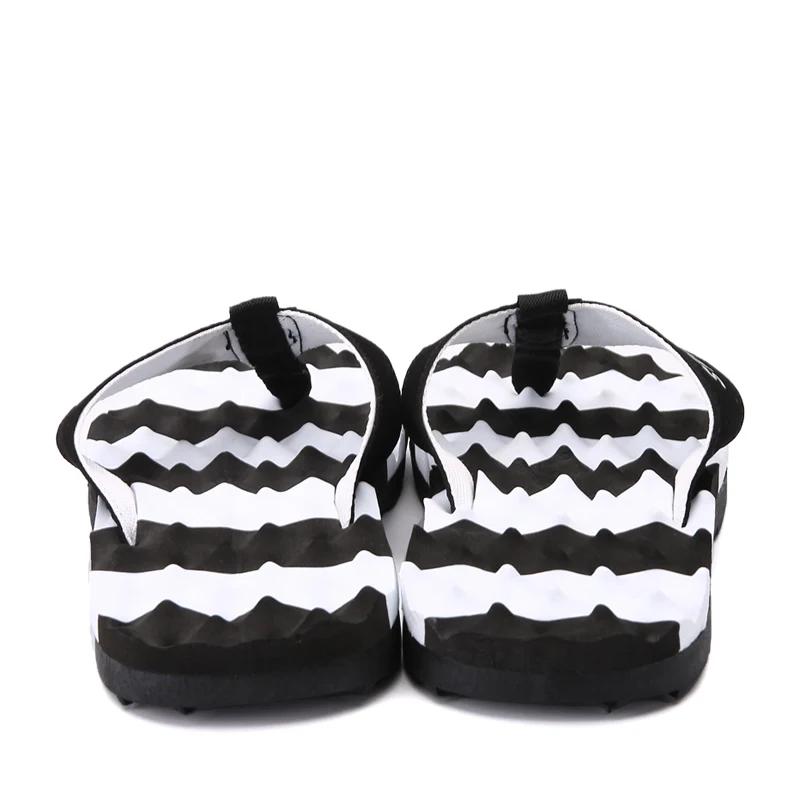 Soft Men Slippers Shoes Big Size Fashion Massage Summer Water Male Sandals High Quality Flat Beach Shoes Non-slip Mens Flip Flop
Soft Men Slippers Shoes Big Size Fashion Massage Summer Water Male Sandals High Quality Flat Beach Shoes Non-slip Mens Flip Flop