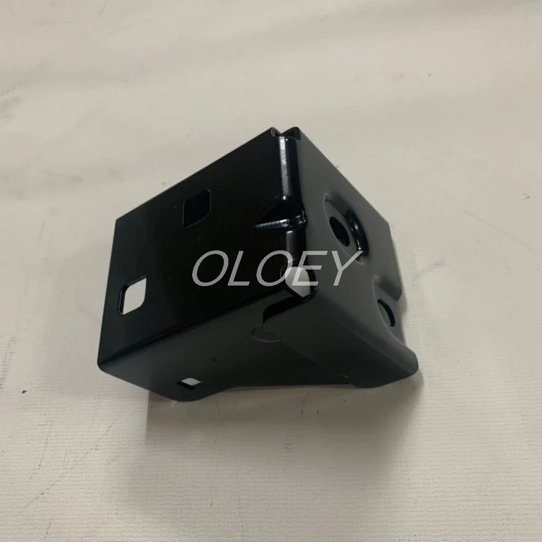 Left side Radiator bracket Upper lever left front bracket Auto parts water tank bracket 2056261300 for Mercedes-Benz W205
Left side Radiator bracket Upper lever left front bracket Auto parts water tank bracket 2056261300 for Mercedes-Benz W205