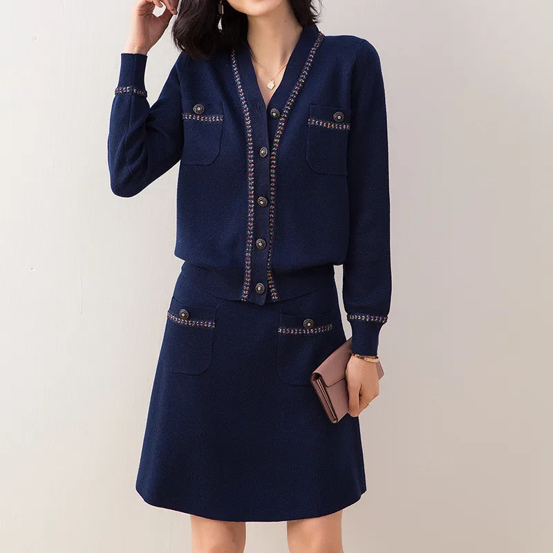 Новинка Осень-зима 2021, женский свободный свитер с V-образным вырезом, женский модный вязаный кардиган в европейском и американском стиле, ко...
Новинка Осень-зима 2021, женский свободный свитер с V-образным вырезом, женский модный вязаный кардиган в европейском и американском стиле, ко...