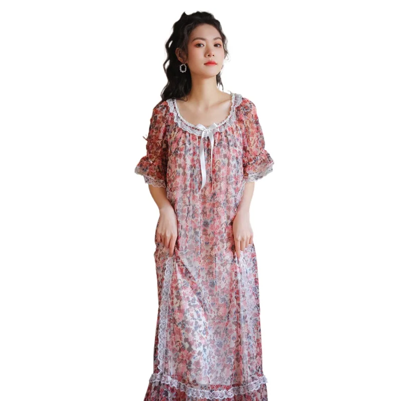 Short sleeve nightdress lady Summer Palace wind Princess mesh lace small broken flower long wear home clothes pajamas spring
Short sleeve nightdress lady Summer Palace wind Princess mesh lace small broken flower long wear home clothes pajamas spring