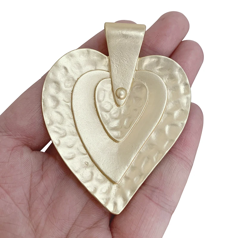 1 x Large Love Heart Matt Gold Color Charms Pendants for Necklace Jewelry Making Findings Accessories 70x55mm
1 x Large Love Heart Matt Gold Color Charms Pendants for Necklace Jewelry Making Findings Accessories 70x55mm