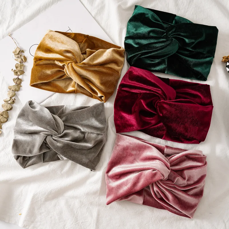 2021 New Female Gold Velvet Cloth Hair Band Hair Accessories Cross Elastic Headband Wholesale
2021 New Female Gold Velvet Cloth Hair Band Hair Accessories Cross Elastic Headband Wholesale