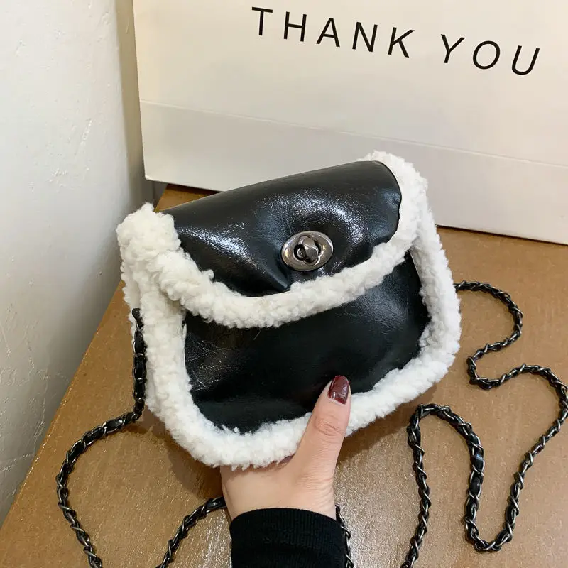 Female Bag Faux Fur Fuzzy Plush bags for women 2020 Small Saddle Bags for Women Fashion Shoulder Chain Bag sac Designer Handbags
Female Bag Faux Fur Fuzzy Plush bags for women 2020 Small Saddle Bags for Women Fashion Shoulder Chain Bag sac Designer Handbags