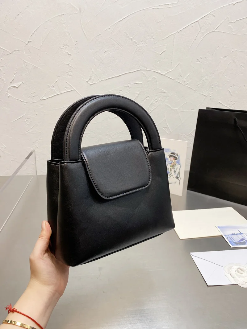 2021 Fashion Tote Bag Top Quality Craftsmanship Wallet Lipstick Bag Brand Bag luxury handbags women bags designer
2021 Fashion Tote Bag Top Quality Craftsmanship Wallet Lipstick Bag Brand Bag luxury handbags women bags designer