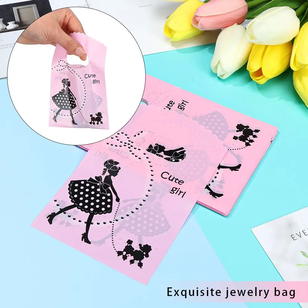 50 PCS/Lot Multi Designs With Handles Exquisite Simple Packaging Bags Storage Pouch Plastic Bag Boutique Gift Bag
50 PCS/Lot Multi Designs With Handles Exquisite Simple Packaging Bags Storage Pouch Plastic Bag Boutique Gift Bag