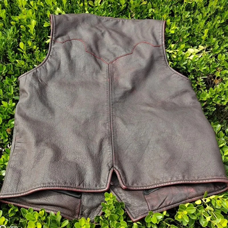 Men Vintage Biker Real Leather Sleeveless Jacket Brand V-Neck Slim Single Breasted Vest Multi-Pockets Business Casual Waistcoat
Men Vintage Biker Real Leather Sleeveless Jacket Brand V-Neck Slim Single Breasted Vest Multi-Pockets Business Casual Waistcoat