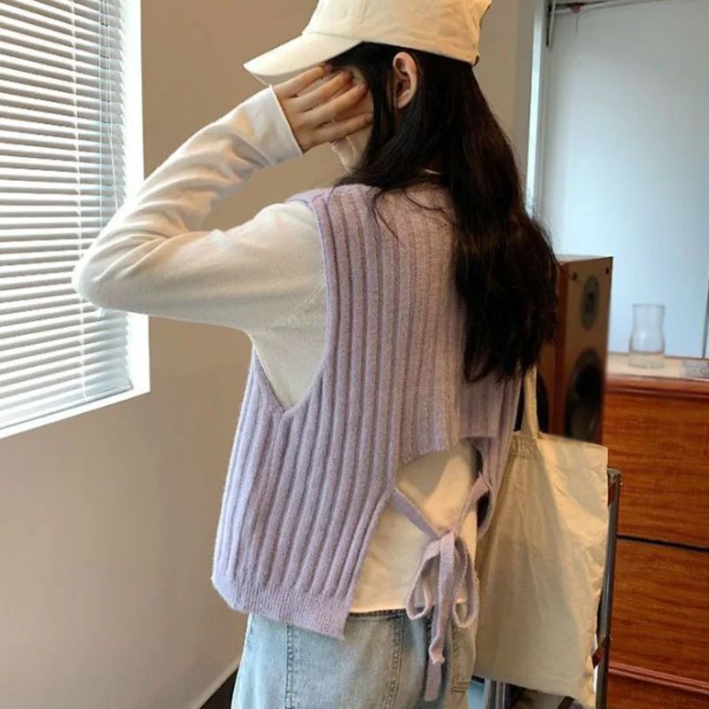 Autumn Korean Style Women's Vest Warm Western Design Lace-up Sleeveless Outer Wear Knitted Vest Top Women
Autumn Korean Style Women's Vest Warm Western Design Lace-up Sleeveless Outer Wear Knitted Vest Top Women