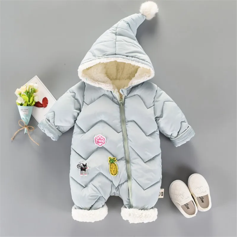Newborn Baby Winter Rompers Plus Velvet Children Super Warm Hooded Jumpsuit For Kids Boys Girls 0-24Months Snowsuit Dwq662
Newborn Baby Winter Rompers Plus Velvet Children Super Warm Hooded Jumpsuit For Kids Boys Girls 0-24Months Snowsuit Dwq662