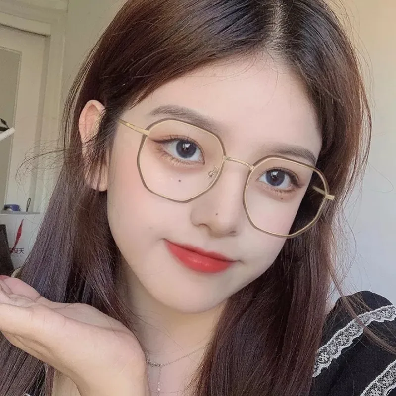 Myopia Glasses Vintage Spectacle Frames Women Men Female Optical Transparent Eyewear Metal Frame Gafas De Mujer 1.0-1.5 To -6.0
Myopia Glasses Vintage Spectacle Frames Women Men Female Optical Transparent Eyewear Metal Frame Gafas De Mujer 1.0-1.5 To -6.0