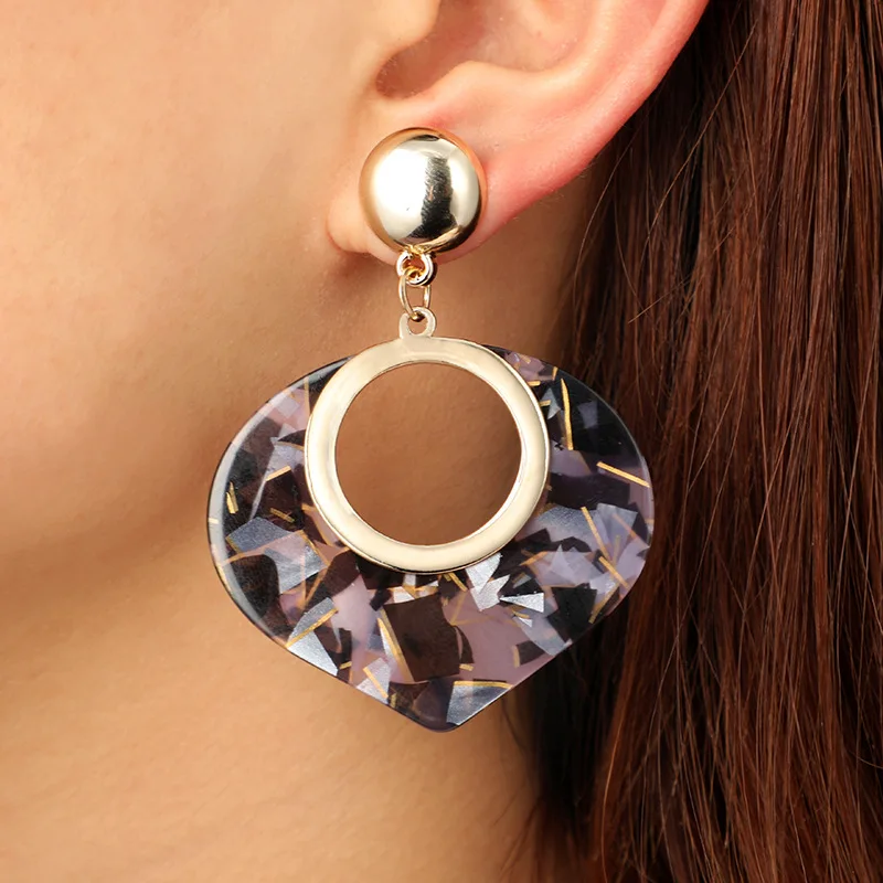 2019 European and American Cross-Border New Jewelry Fashion Simple Acrylic round Drop Lovely with Holes Metal Alloy Earrings
2019 European and American Cross-Border New Jewelry Fashion Simple Acrylic round Drop Lovely with Holes Metal Alloy Earrings
