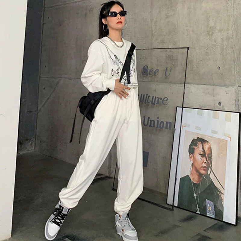 GVUW High Elastic Waist Black Sports Trousers New Loose Loose Fit Harem Pants Women Fashion Tide Spring Autumn 2021 20D1465
GVUW High Elastic Waist Black Sports Trousers New Loose Loose Fit Harem Pants Women Fashion Tide Spring Autumn 2021 20D1465