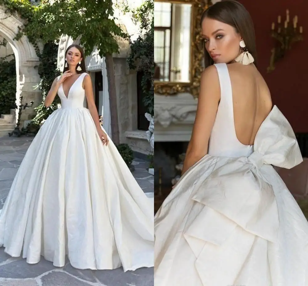 vestidos de noiva Vintage Open Back A-line Taffeta Wedding Dress Elegant Big Bow V Neck Long Modest Court Train Bridal Gowns
vestidos de noiva Vintage Open Back A-line Taffeta Wedding Dress Elegant Big Bow V Neck Long Modest Court Train Bridal Gowns