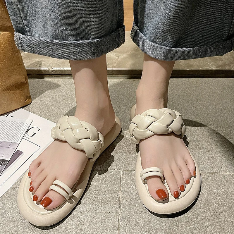 Beige Strap Flat Slippers For Women Outdoor Ladies Clip Toe Weave Beach Slides Casual Vacation Platform Flip Flops Woman
Beige Strap Flat Slippers For Women Outdoor Ladies Clip Toe Weave Beach Slides Casual Vacation Platform Flip Flops Woman