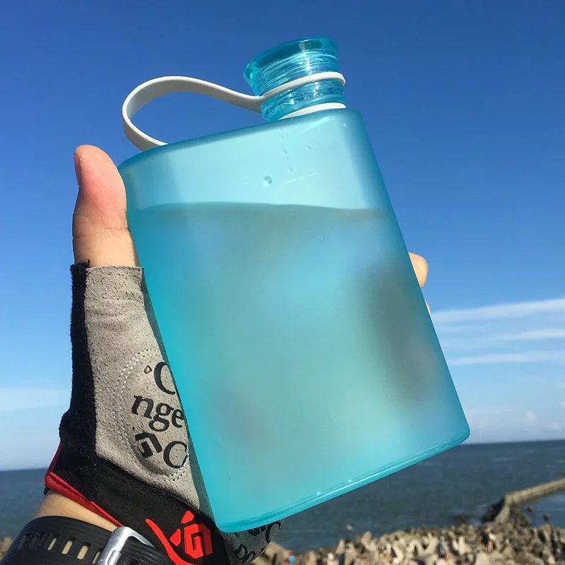 Explosive creative A5 bpa free water cup, outdoor sports travel water bottle, small portable flat plastic water bottle
Explosive creative A5 bpa free water cup, outdoor sports travel water bottle, small portable flat plastic water bottle