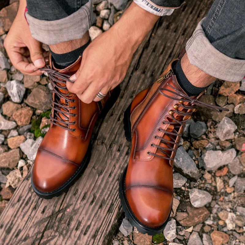 Men's Shoes 
Men's Shoes