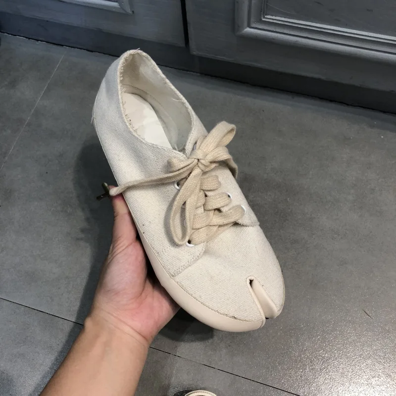 Women Shoes Autumn Shallow Mouth Casual Female Sneakers Round Toe Espadrilles Platform Flats Fall New Dress Winter Small Lace-Up 
Women Shoes Autumn Shallow Mouth Casual Female Sneakers Round Toe Espadrilles Platform Flats Fall New Dress Winter Small Lace-Up