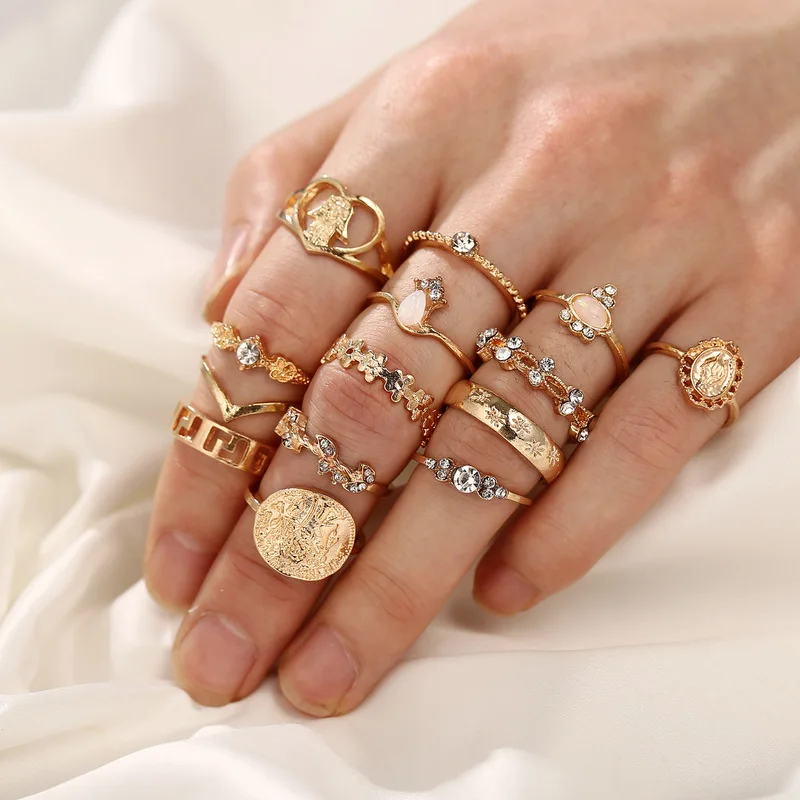 Wholesale Portrait Gold Coin Cross Pattern crystal Love Heart Rings for Girls Sparkling Zircon Knuckle Ring Wedding 2020 Jewelry
Wholesale Portrait Gold Coin Cross Pattern crystal Love Heart Rings for Girls Sparkling Zircon Knuckle Ring Wedding 2020 Jewelry