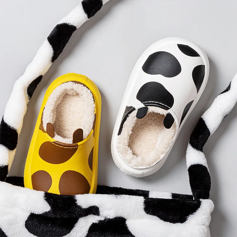 Children Cute Dot Pattern Slippers Boys Girls Winter Warm Indoor Home Couple Antiskid Plush Non-slip Kids Toddler Cotton Shoes
Children Cute Dot Pattern Slippers Boys Girls Winter Warm Indoor Home Couple Antiskid Plush Non-slip Kids Toddler Cotton Shoes
