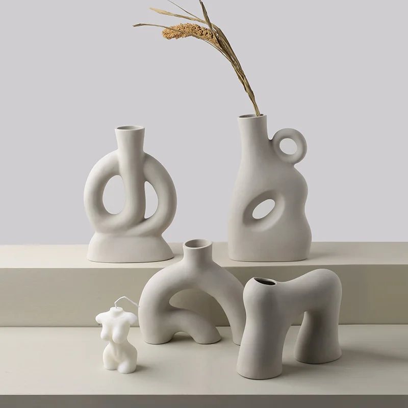 Scandinavian Plain New Creative Vase Ins Air-dried Flower Hydroponic Container Art Homestay Model Room Decorative Vase
Scandinavian Plain New Creative Vase Ins Air-dried Flower Hydroponic Container Art Homestay Model Room Decorative Vase