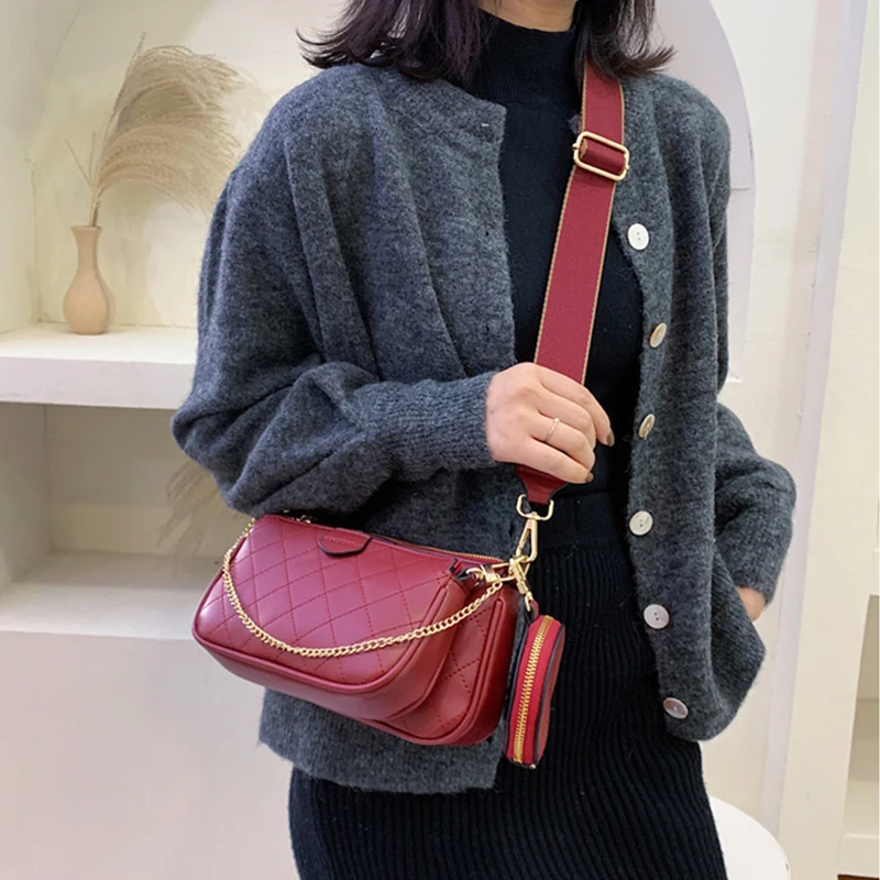 2021 New Wild Messenger Shoulder Bags Female Fashion Letter Flap Plaid Chains Zipper Women's Handbags Casual Crossbody Bags
2021 New Wild Messenger Shoulder Bags Female Fashion Letter Flap Plaid Chains Zipper Women's Handbags Casual Crossbody Bags